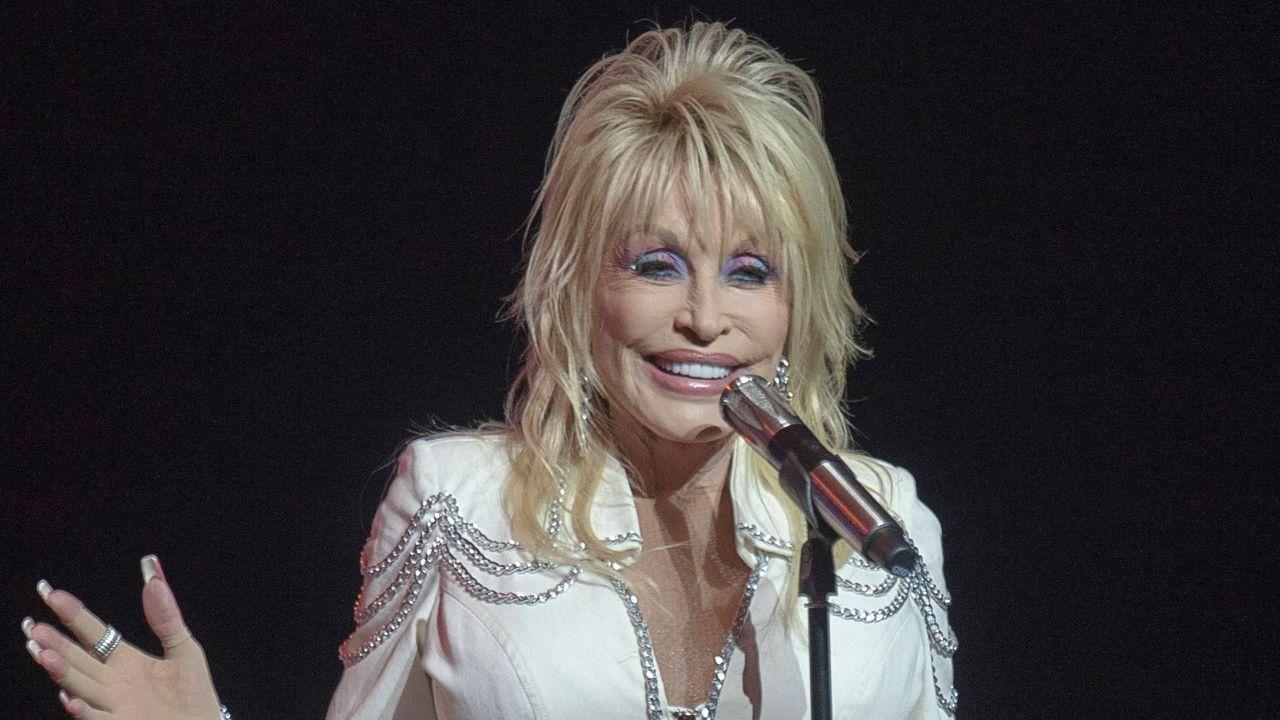image of The singer explained her health issues to fans after she postponed her Las Vegas residency.