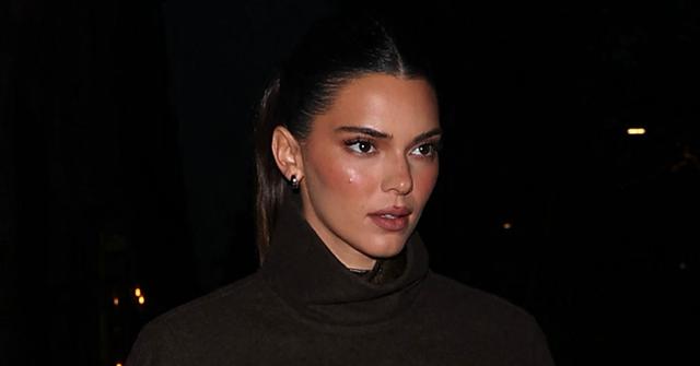 kendall jenner praised runway walk loreal paris backlash