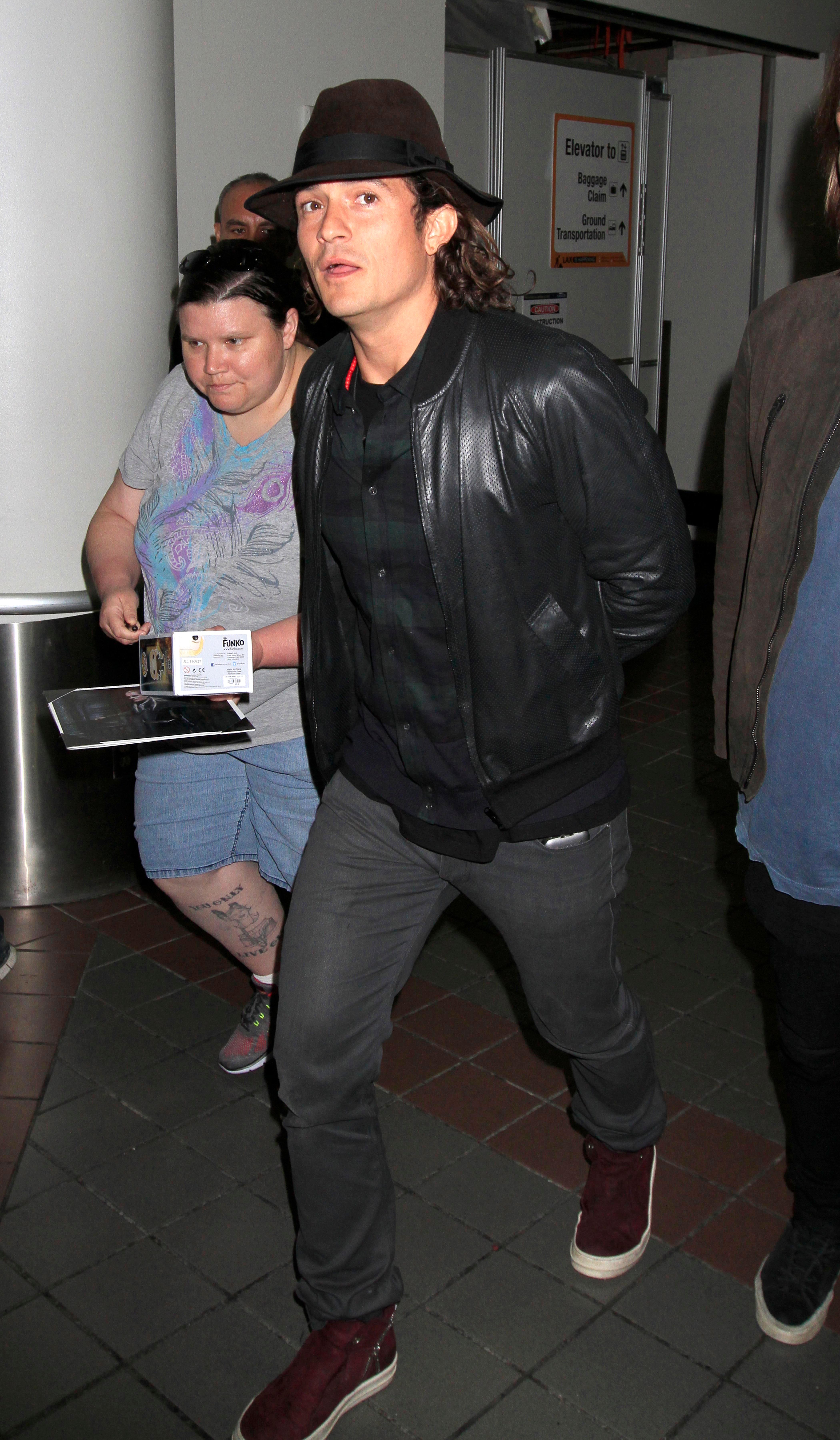 Orlando Bloom spotted at LAX amidst rumors he&#8217;s dating Selena Gomez