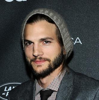 Ashton_kutcher_nov21_1.jpg