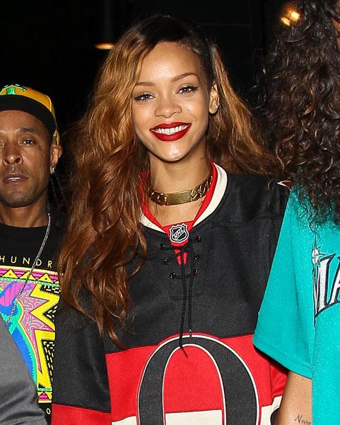 Ok_030813_news_rihanna gallery_ _1.jpg