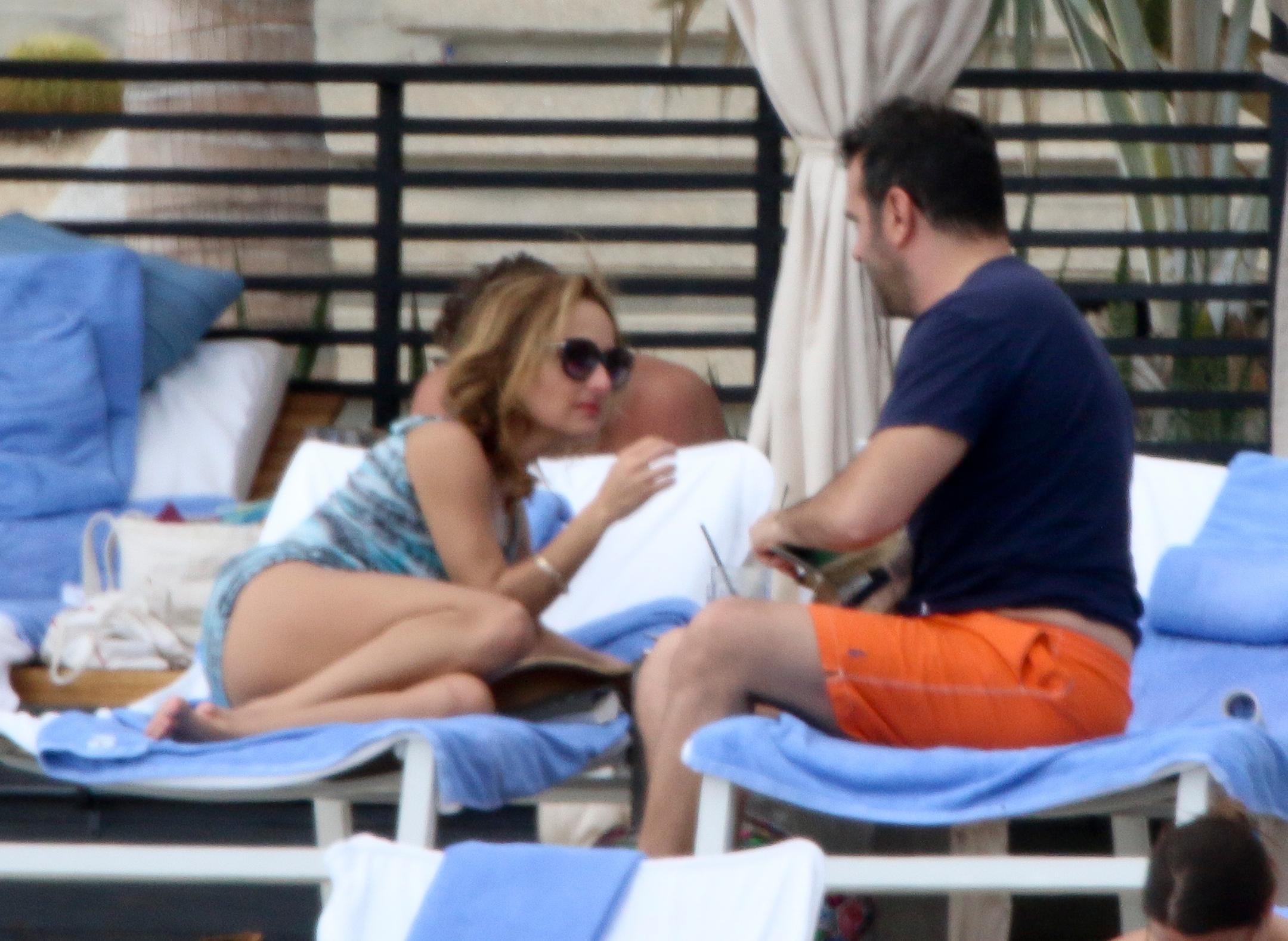 Giada De Laurentiis Shows Lots Of PDA On Vacation With New