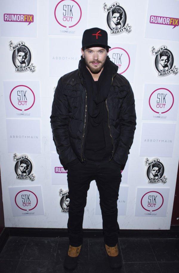 Kellan Lutz dinner RumorFix Abbot Main 000