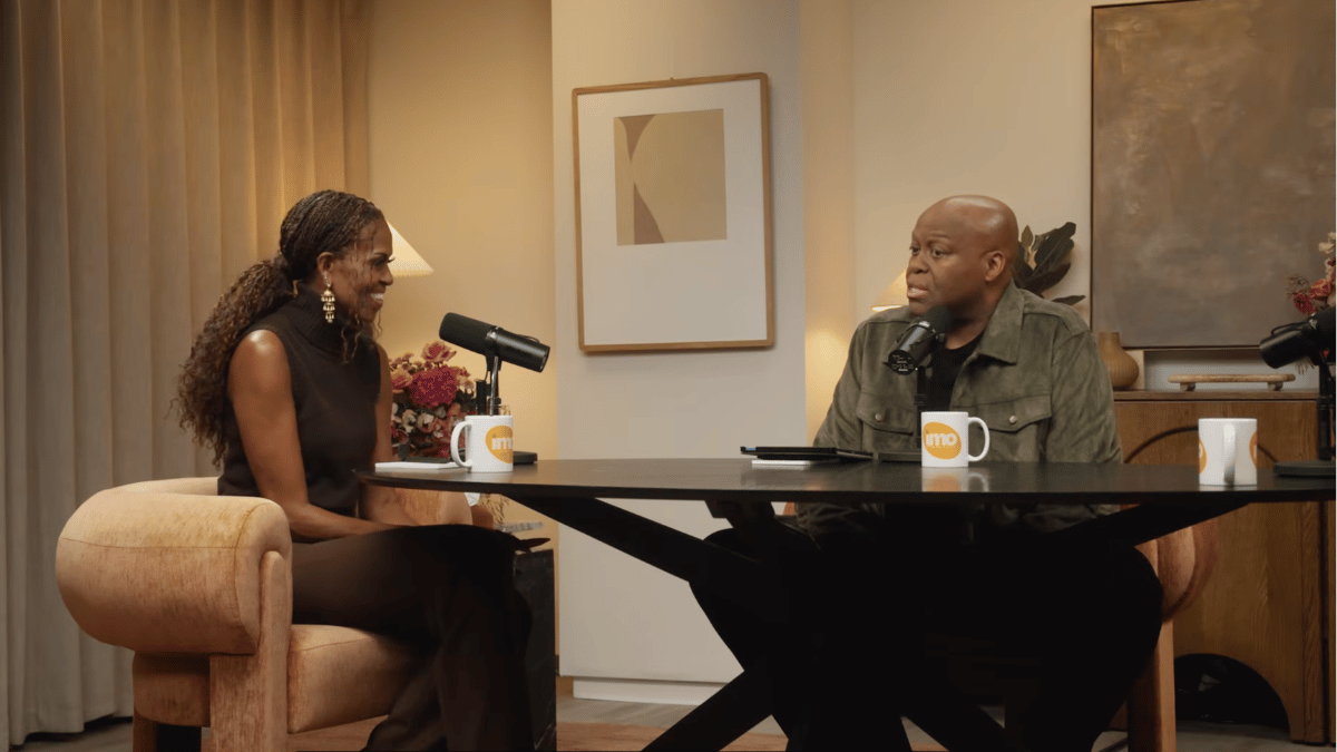 Photo of Michelle Obama and brother Craig Robinson