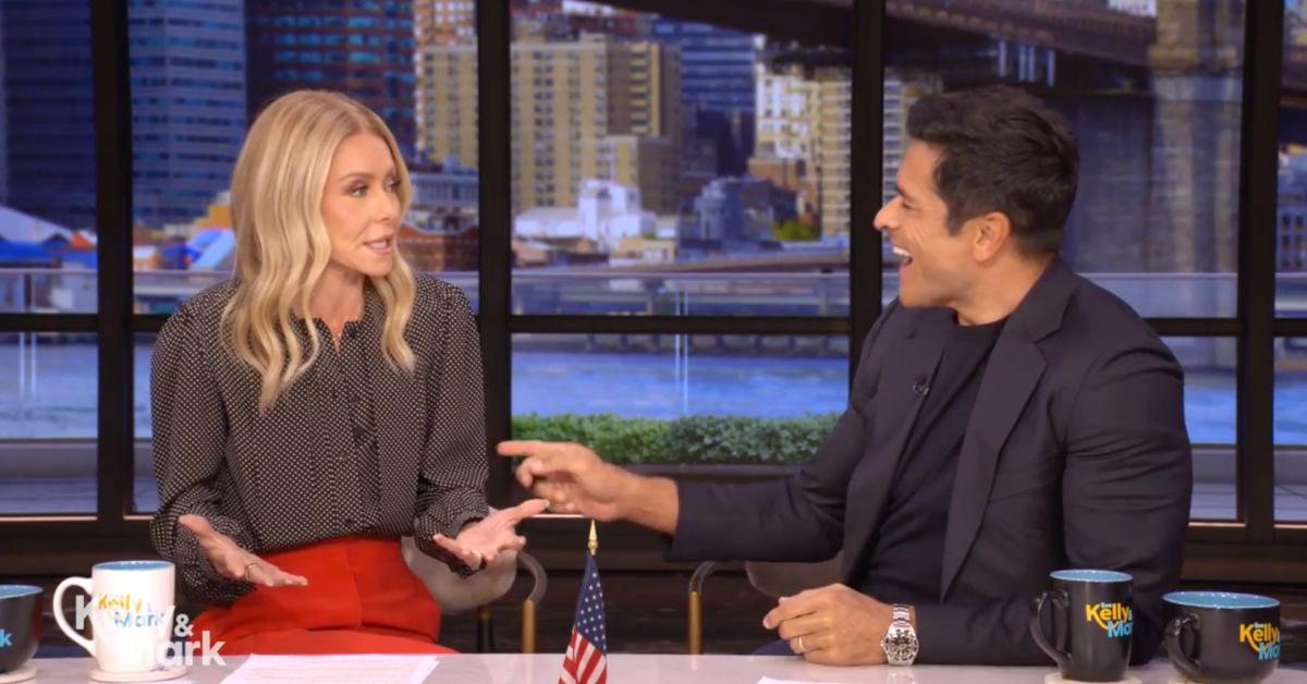 Image of Kelly Ripa and Mark Consuelos argued about airport arrival times.