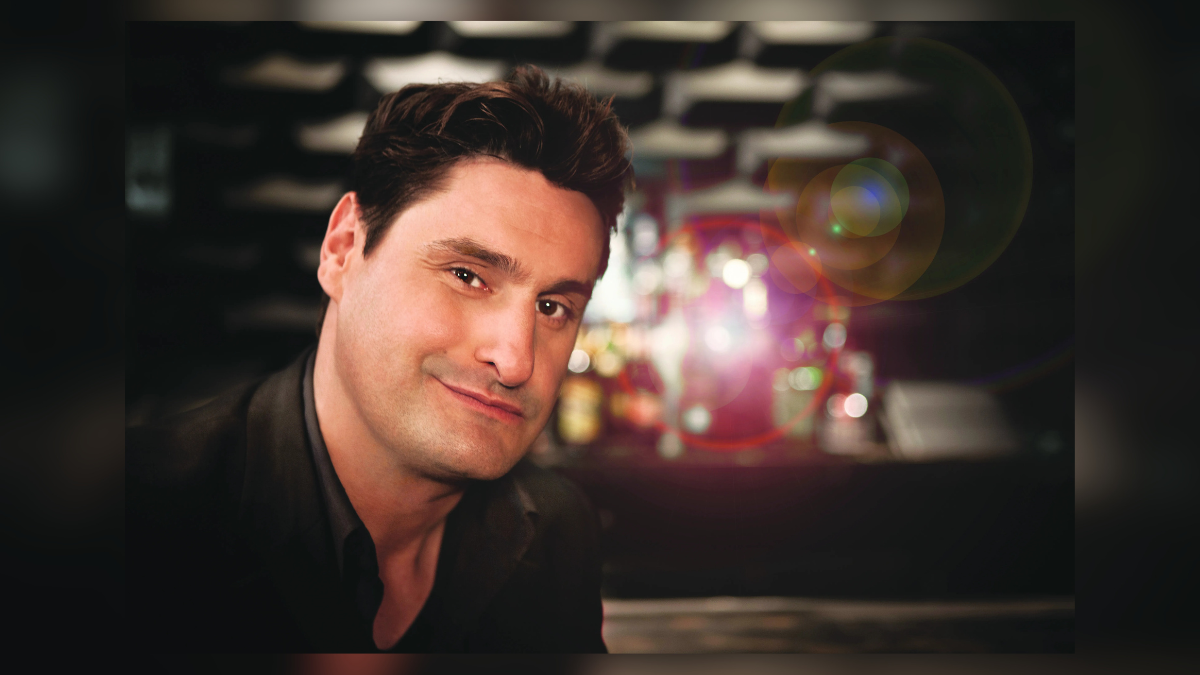 exclusive celebrity insider rob shuter spills and his explosive debut novel is already no