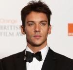 2010__05__jonathanrhysmeyers_may14 150×144.jpg