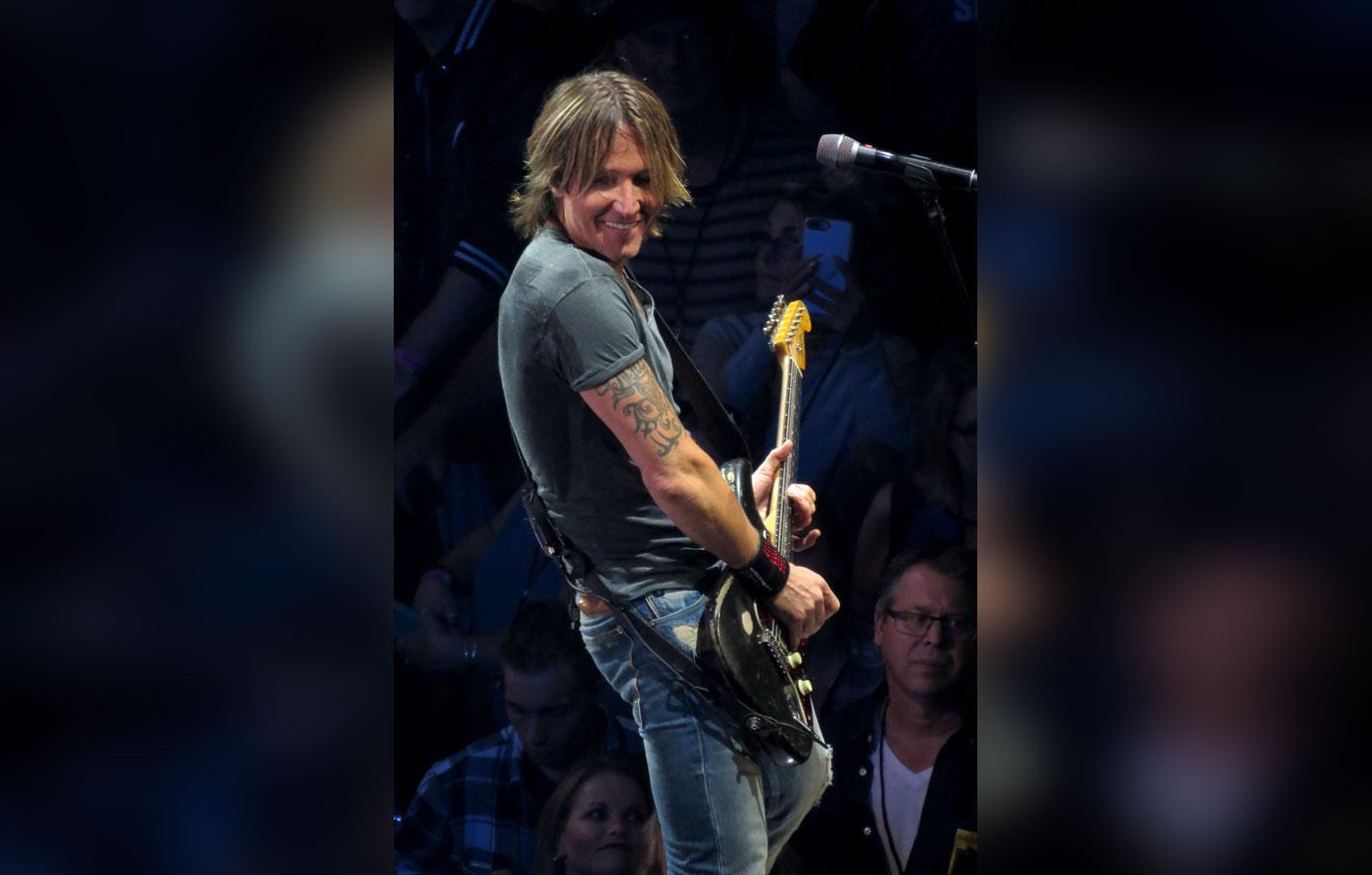 Keith Urban Serenade 3