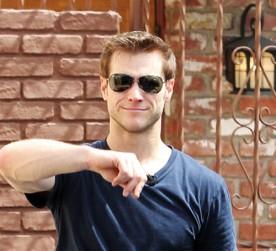 2010__06__Jake_Pavelka_June30news 276×300.jpg