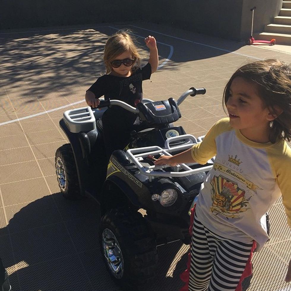 Kourtney kardashian kids mason penelope