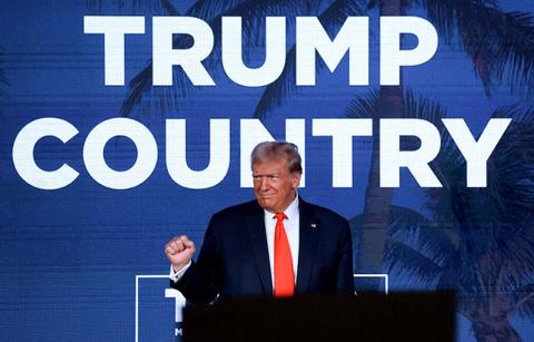 marjorie taylor greene mocked trying hug donald trump cringe