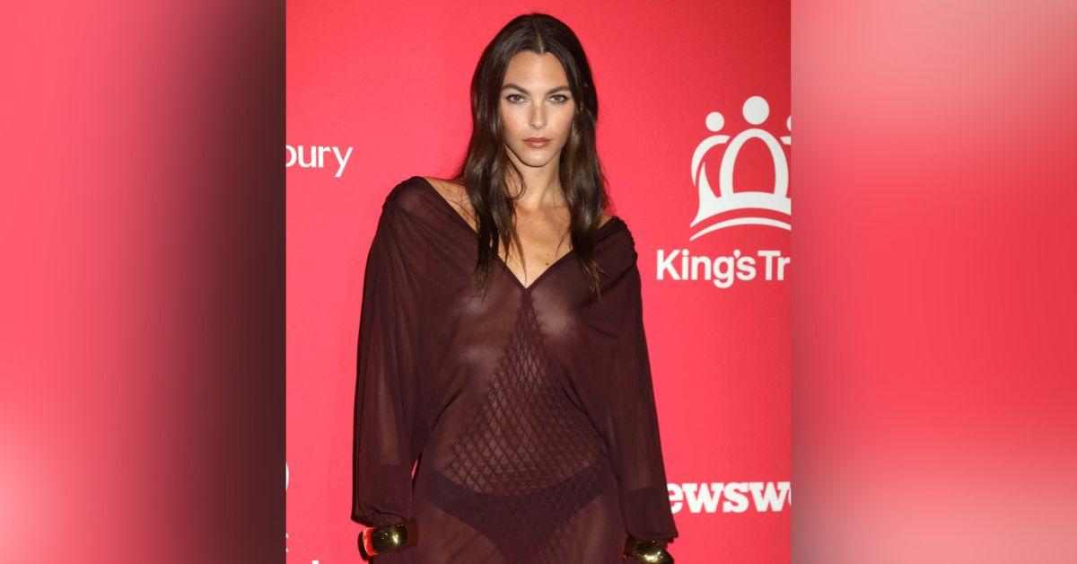 actor leonardo dicaprios vittoria ceretti wardrobe malfunction jeff bezos lauren sanchezs wedding