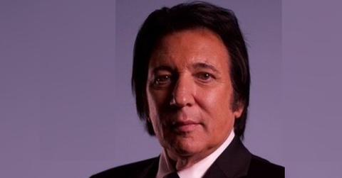 purple background man pp