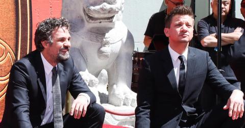 mark ruffalo asks fans pray brother jeremy renner accident