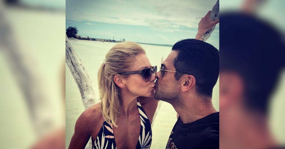 kelly ripa hottest photos