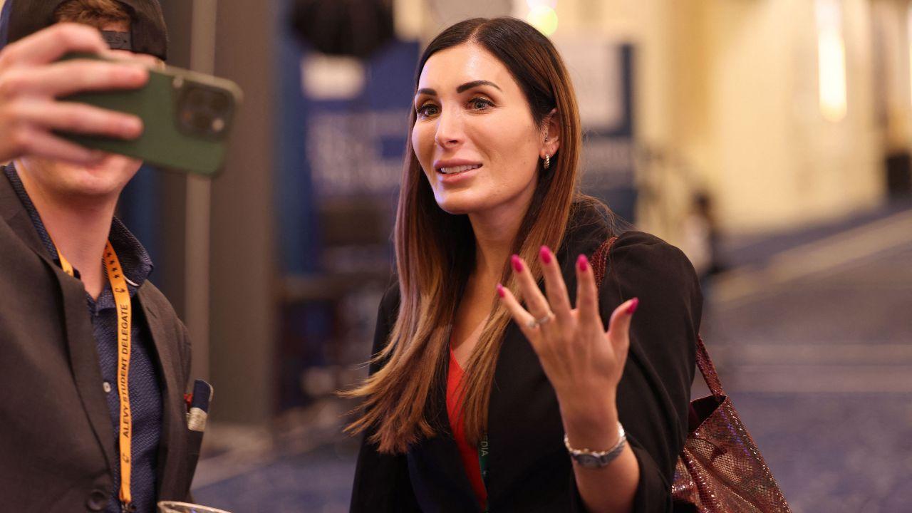 Photo of Trump complimented Laura Loomer as a 'great Republican strategist.'