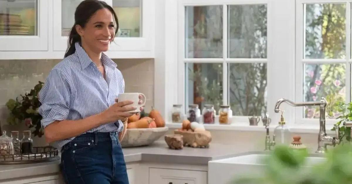 Meghan Markle Roasted by Critics Over 'Baffling' and 'Disgusting' Blackberry Spread Promo Photo: 'It Looks Like a Blood Clot'