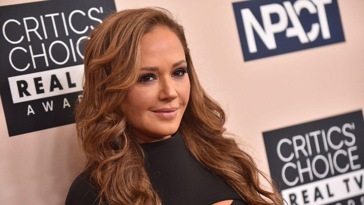 Photo of Leah Remini announced that she was divorcing her husband, Angelo Pagan, after 21 years of marriage. 