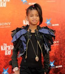 2010__09__Willow_Smith_Sept9news 220×300.jpg