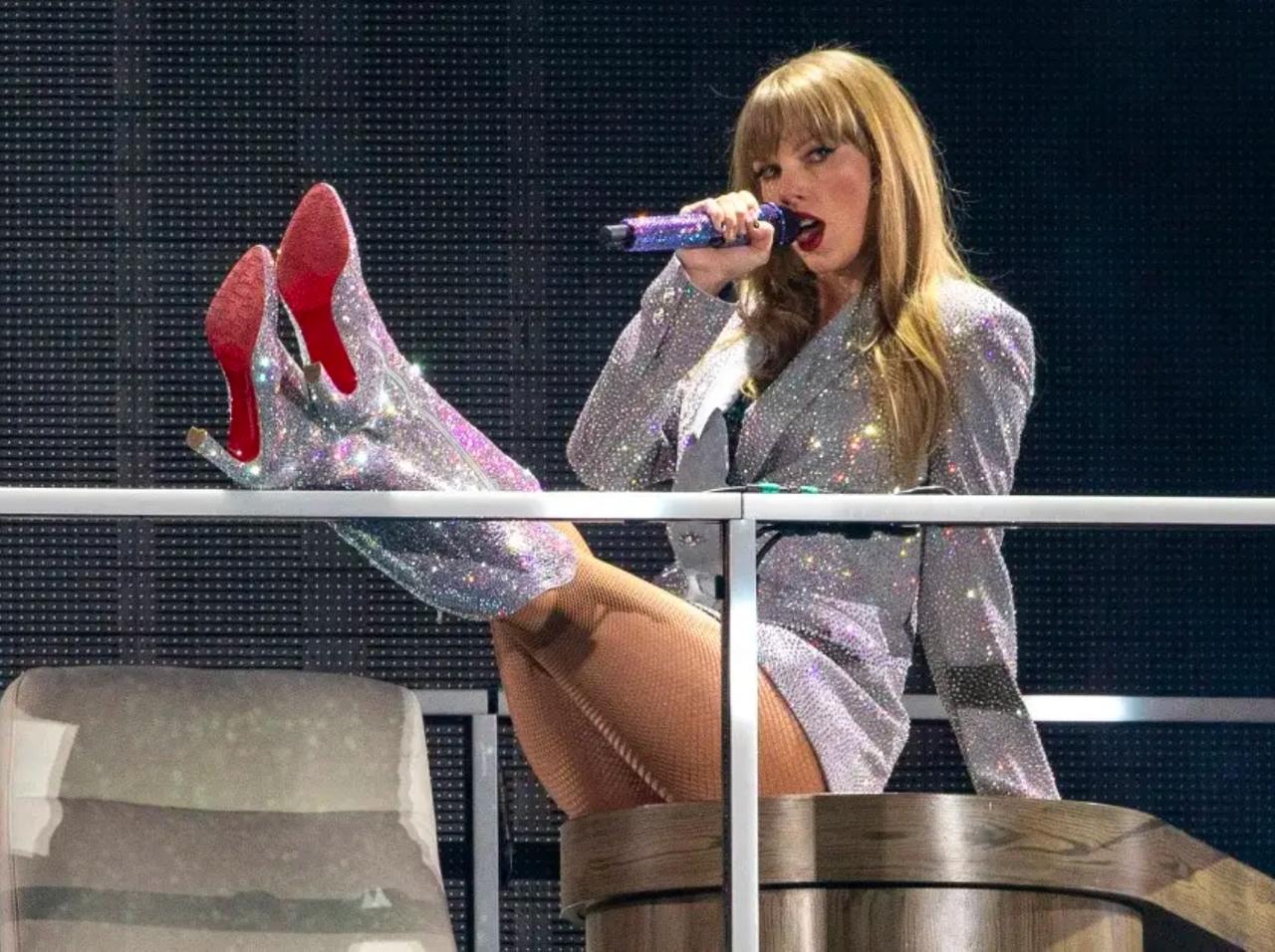 Andy Roddick Defends Taylor Swift Amid Claim She 'Distracts' Travis Kelce
