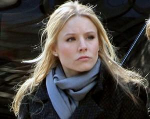 2011__02__Kristen_Bell_Feb7_37a 300&#215;239.jpg