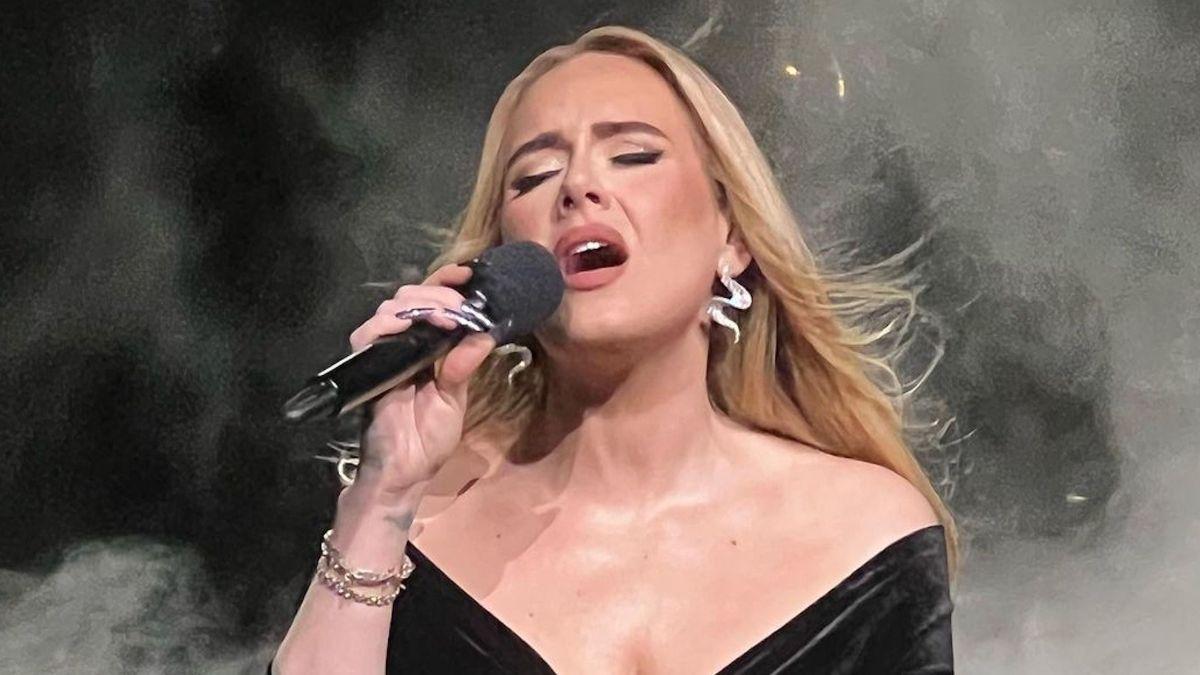 Photo of Adele