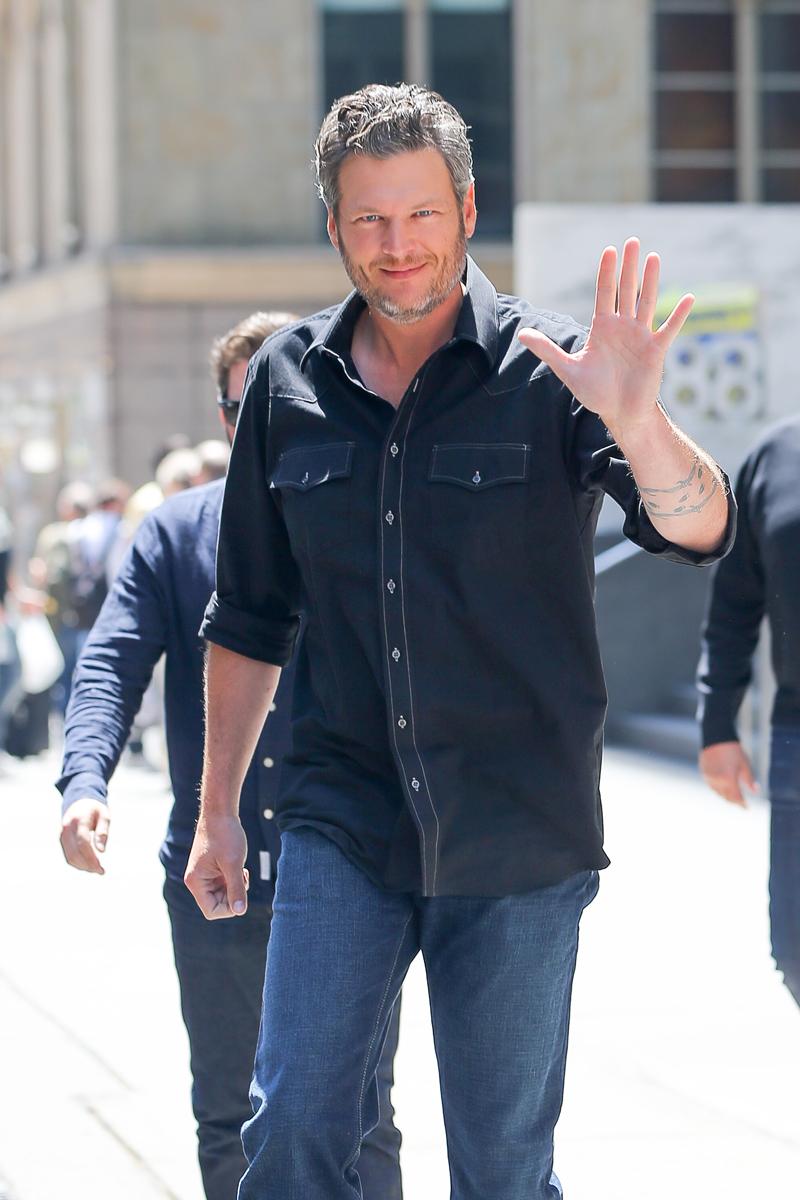 Blake Shelton spotted leaving Redeye Grill in New York City