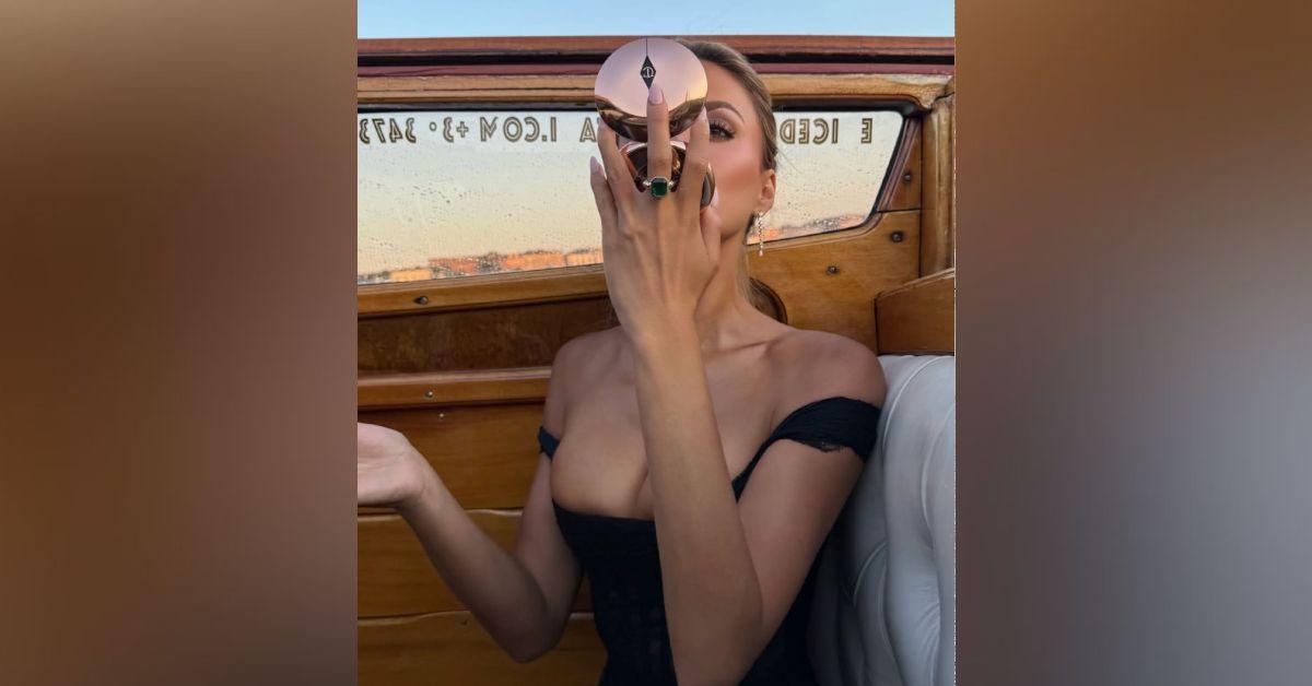 brooks nader shows curves photos