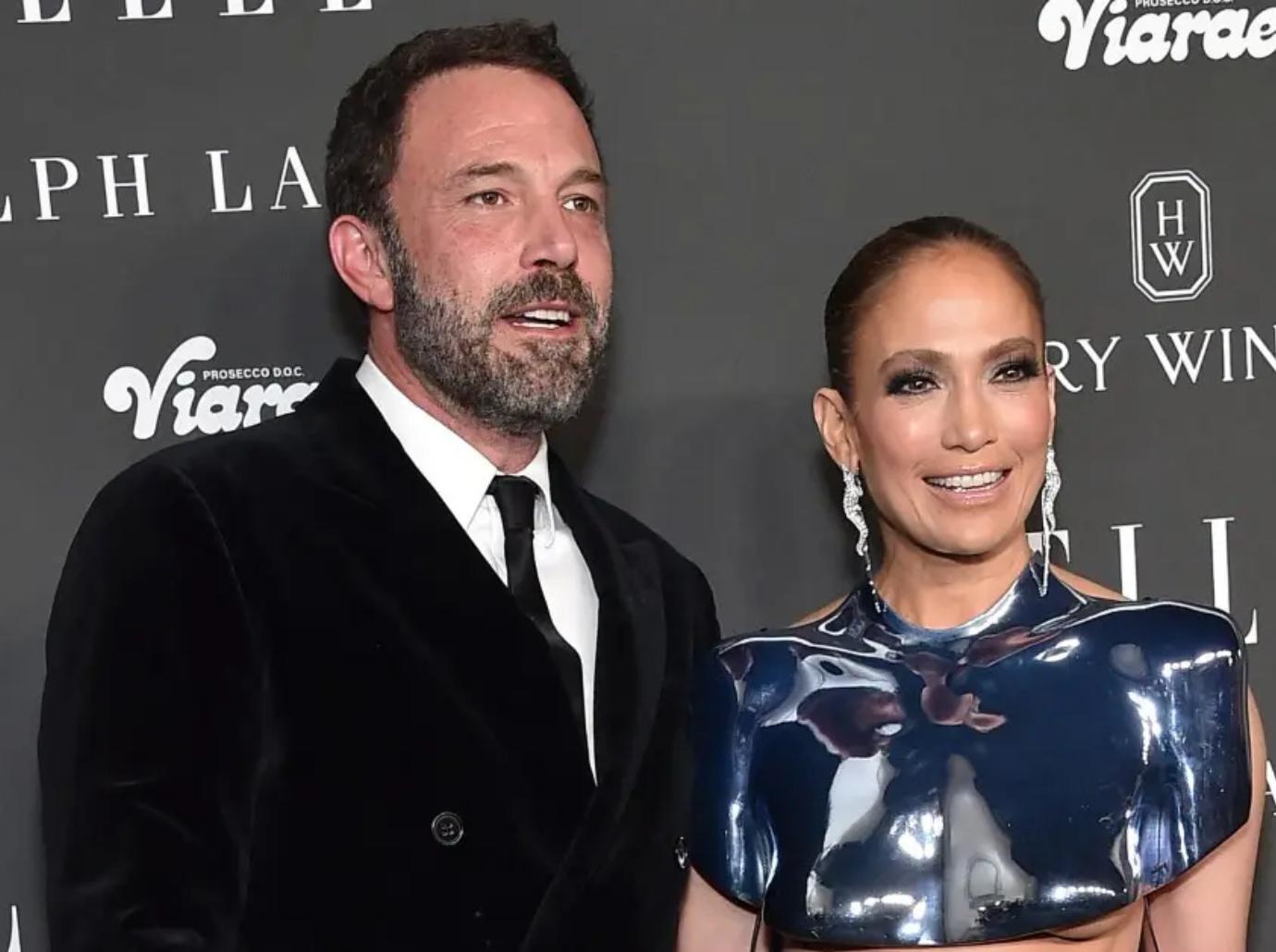 jennifer lopez ben affleck selling art  million home divorce rumors