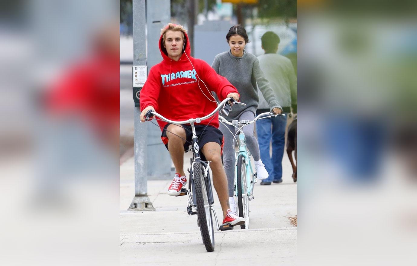 Selena Gomez and Justin Bieber spotted bike riding together!