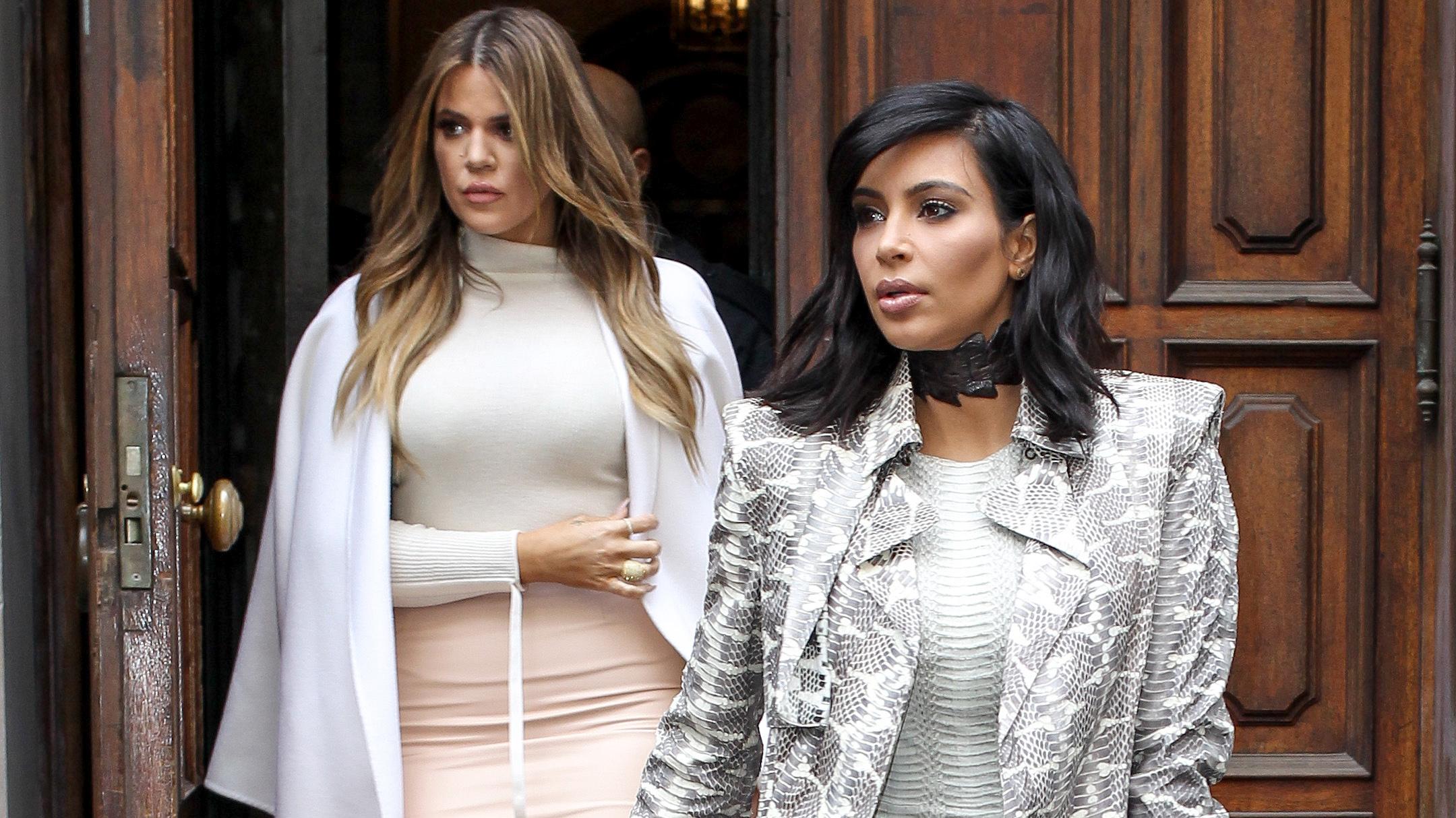 Kim And Khloe Kardashian Take Over New York And Kim Poses In Front