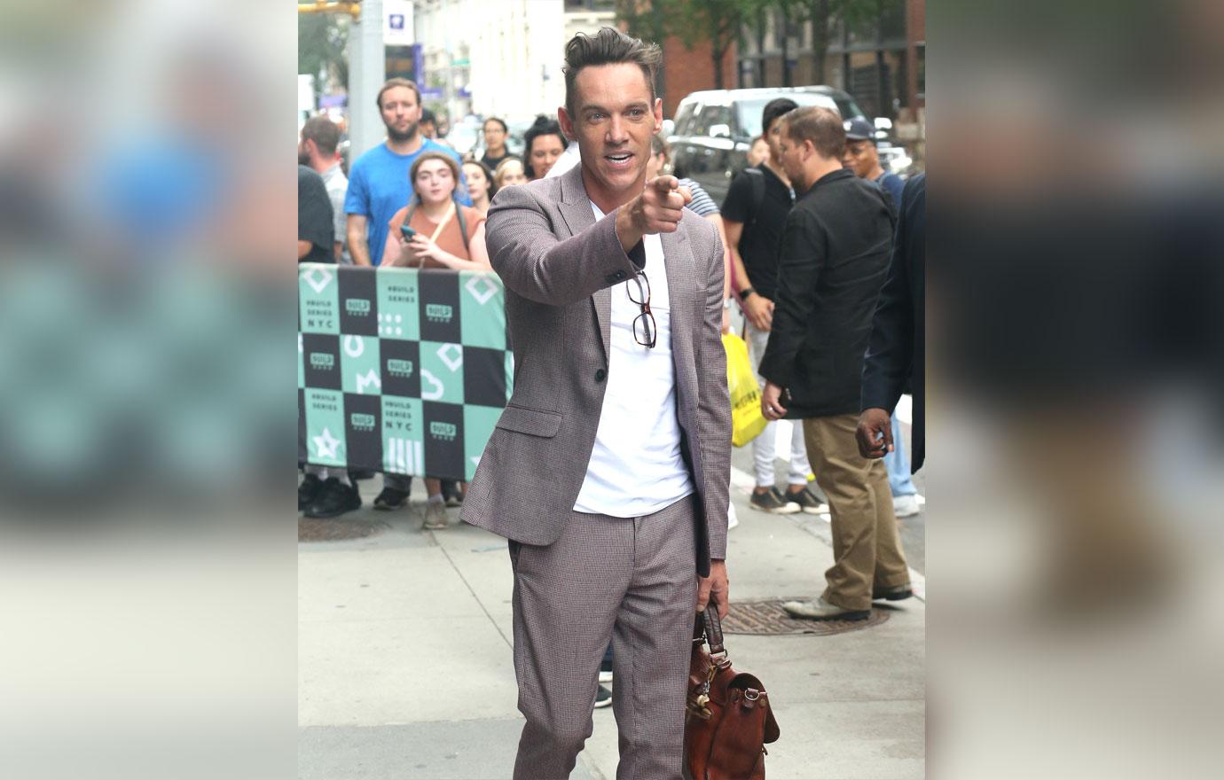 Jonathan rhys meyers pointing