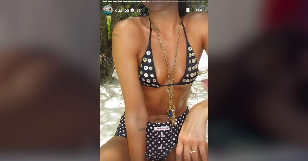 Image of Dua Lipa showed off her lean figure on vacation.