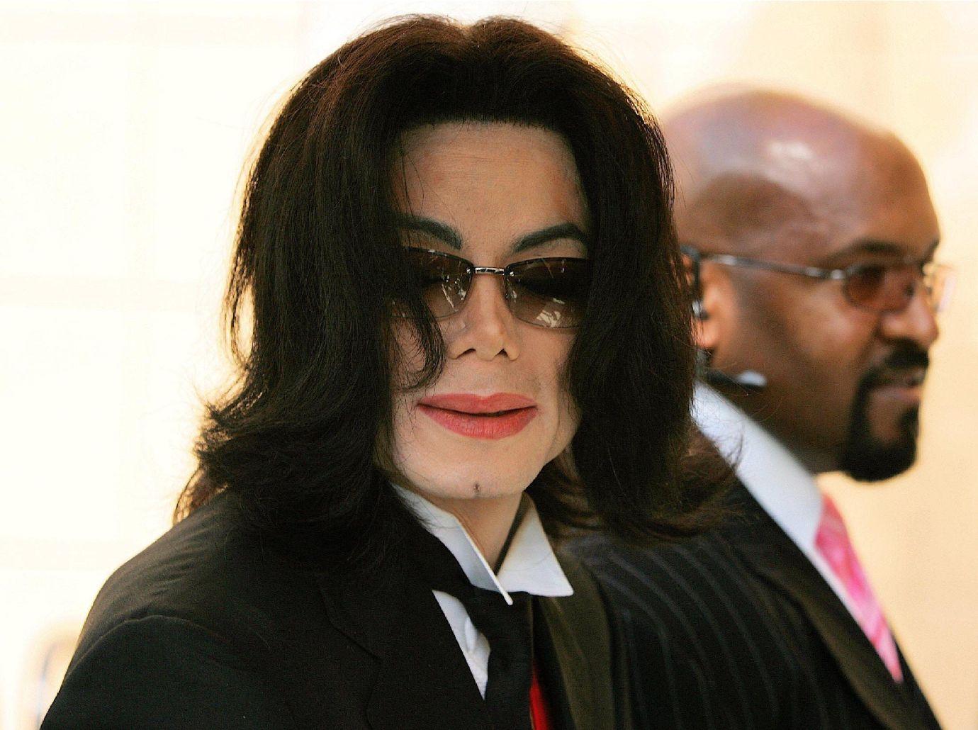 michael jacksons estate accuses man stealing