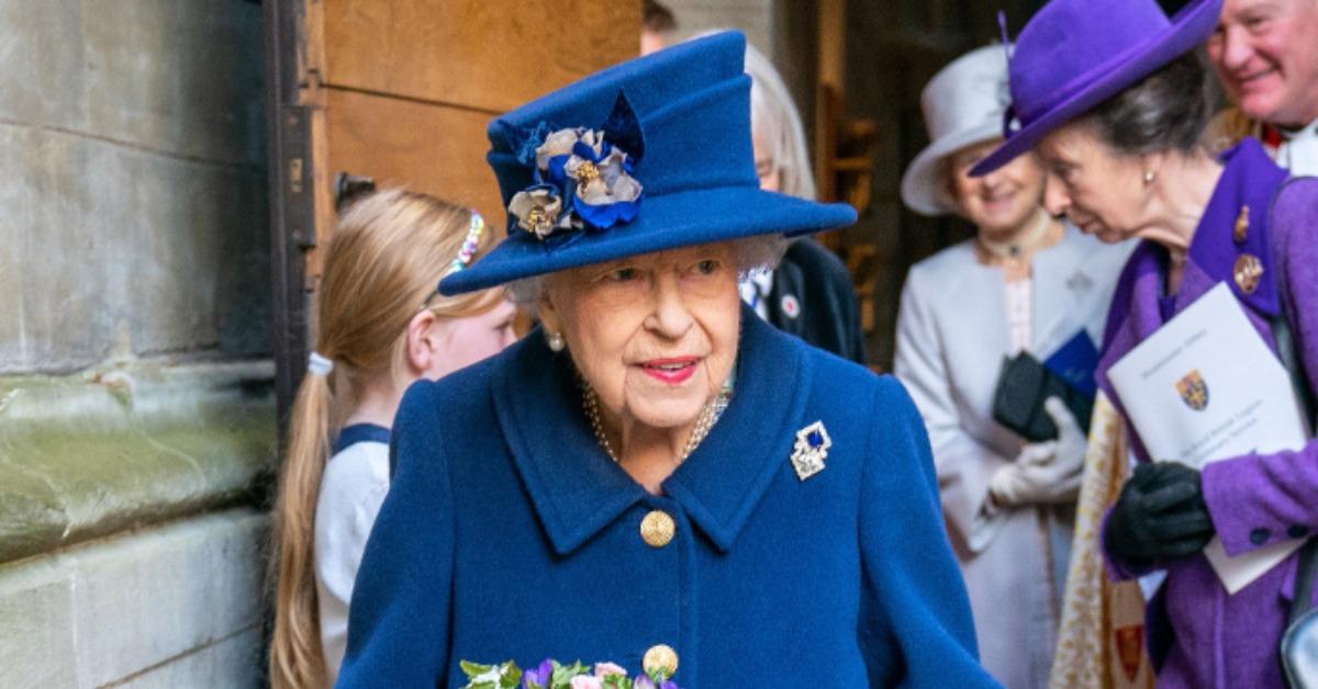 queen elizabeth ii sprains back cancels remembrance day health concerns