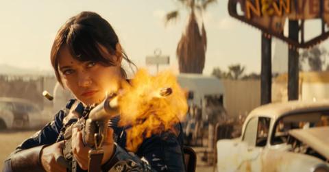 Photo of Ella Purnell