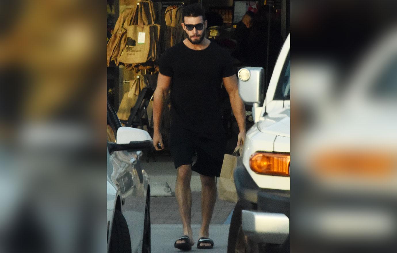 Britney Spears Boyfriend Sam Asghari Weight Loss 02