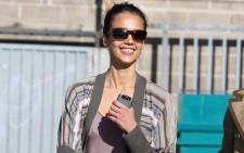 2010__01__full_jessica_alba_15_wenn5411627 225×141.jpg