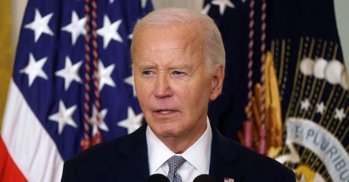 joe biden kind joyful and present meeting the reacher alan ritchson photos