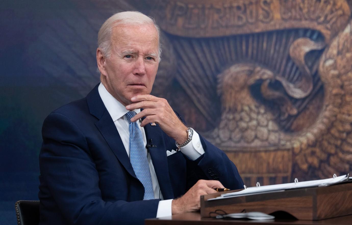 joe biden claps back at reporters question top voter issue