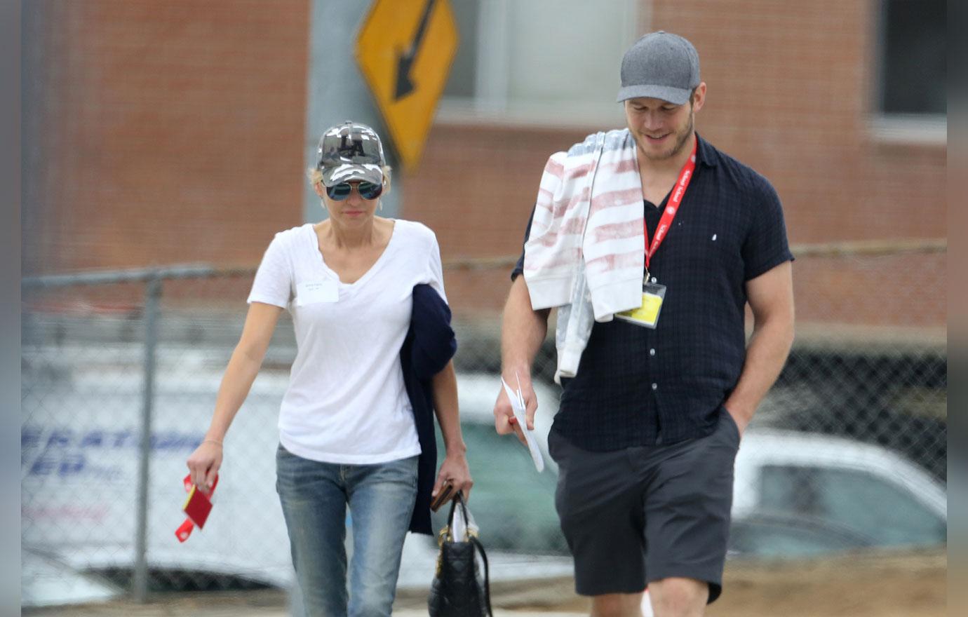 EXCLUSIVE: Chris Pratt and Anna Faris take morning stroll in LA.