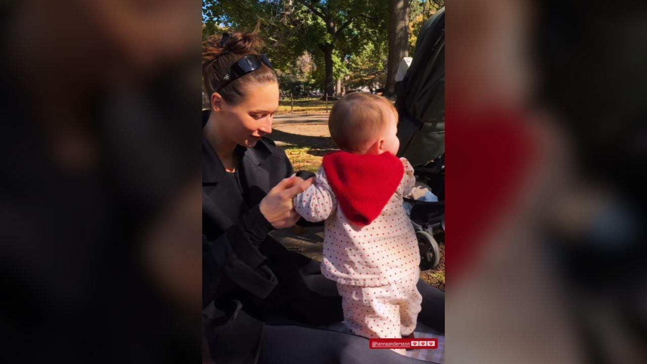 image of Hewitt shared a sweet moment with her kid.