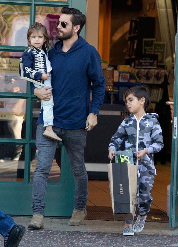 Scott disick focusing kids