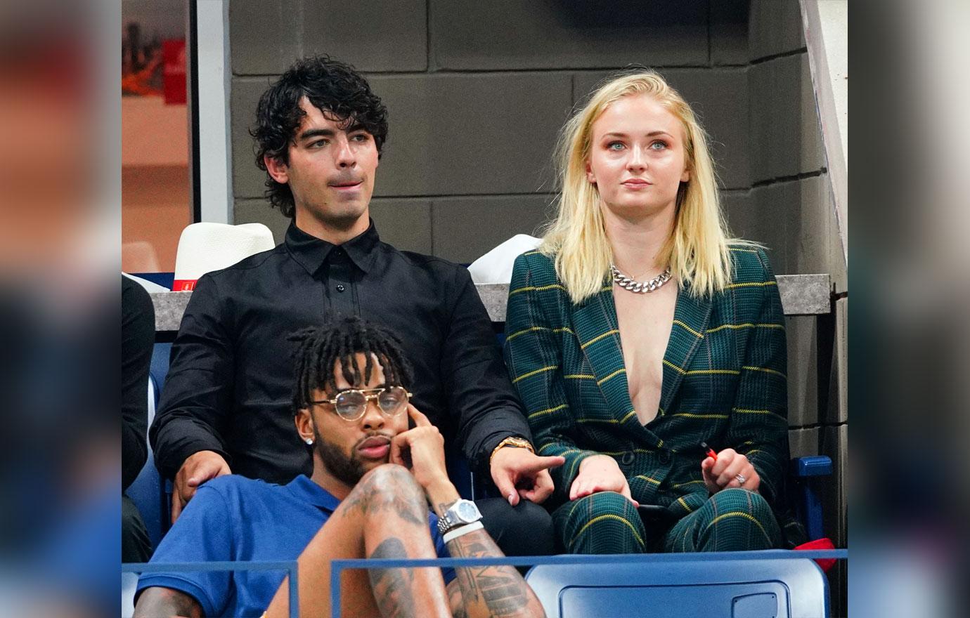 Joe Jonas and Sophie Turner Show PDA at 2018 U.S. Open