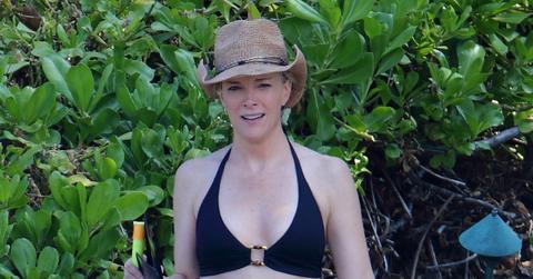 EXCLUSIVE: **** NO WEB UNTIL 6pm GMT MARCH 31 *** Megyn Kelly on vacation in Hawaii going snorkeling in bikini top.