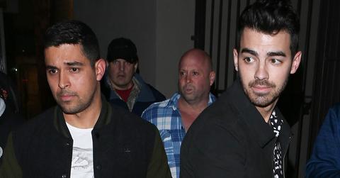 Joe jonas wilmer valderrama dinner together demi lovatos ex ok pp