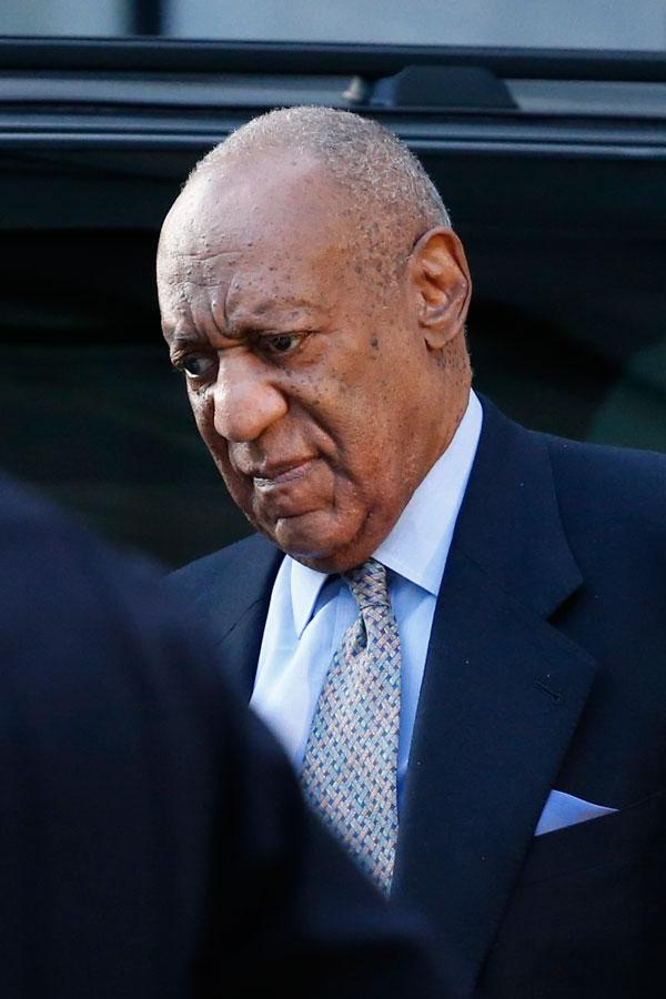 Bill cosby blind smiling sexual assault trial 002