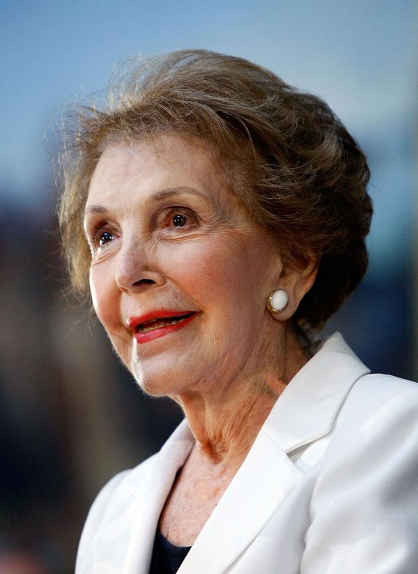 Nancy Reagan dead