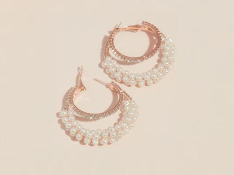 holiday gift guide style beauty active wellness food drink savings shop