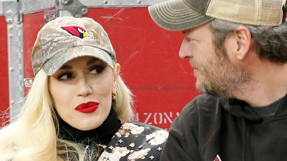 gwen stefani blake shelton dating pregnant